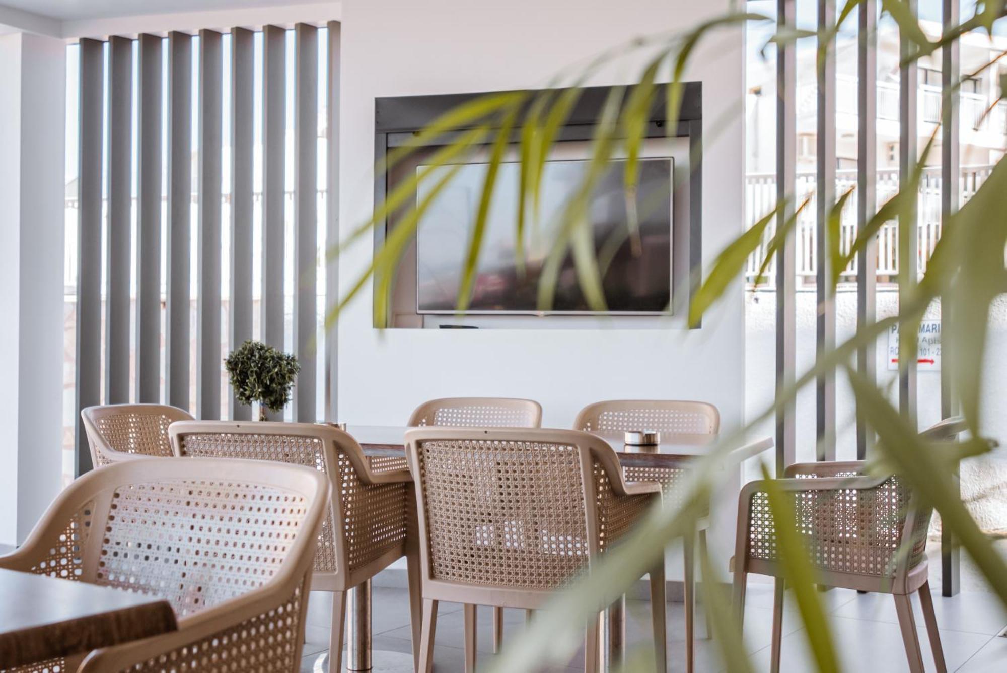 Paul Marie Hotel Apartments ไอยานาปา ภายนอก รูปภาพ
